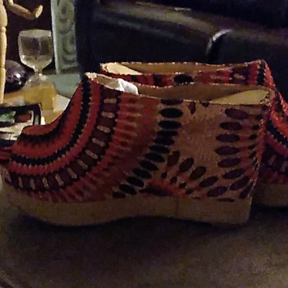 Shoes - Picture 3 of 3